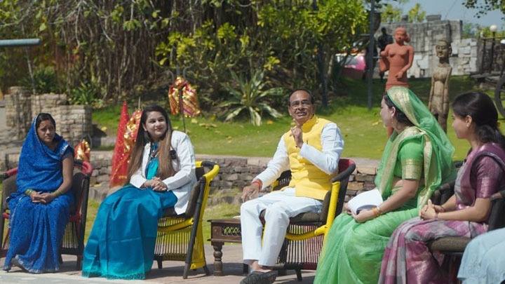 मुख्यमंत्री श्री चौहान ने रामनवमी पर किया बहन-बेटियों से संवाद